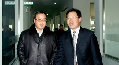 中央政治局委員、國(guó)務(wù)院副總理胡春華視察民豐馬鈴薯脫毒組培中心